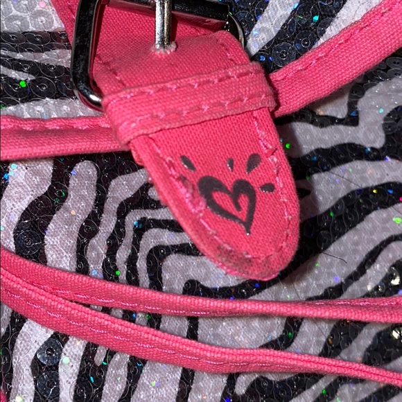 Drawstring Zebra Backpack - Picture 4 of 6